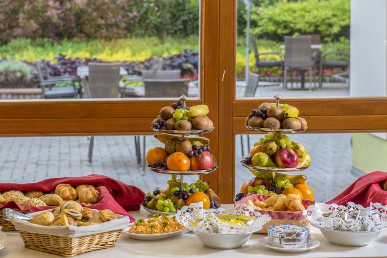 Corvin Hotel Budapest Sissi Wing Bagian luar foto