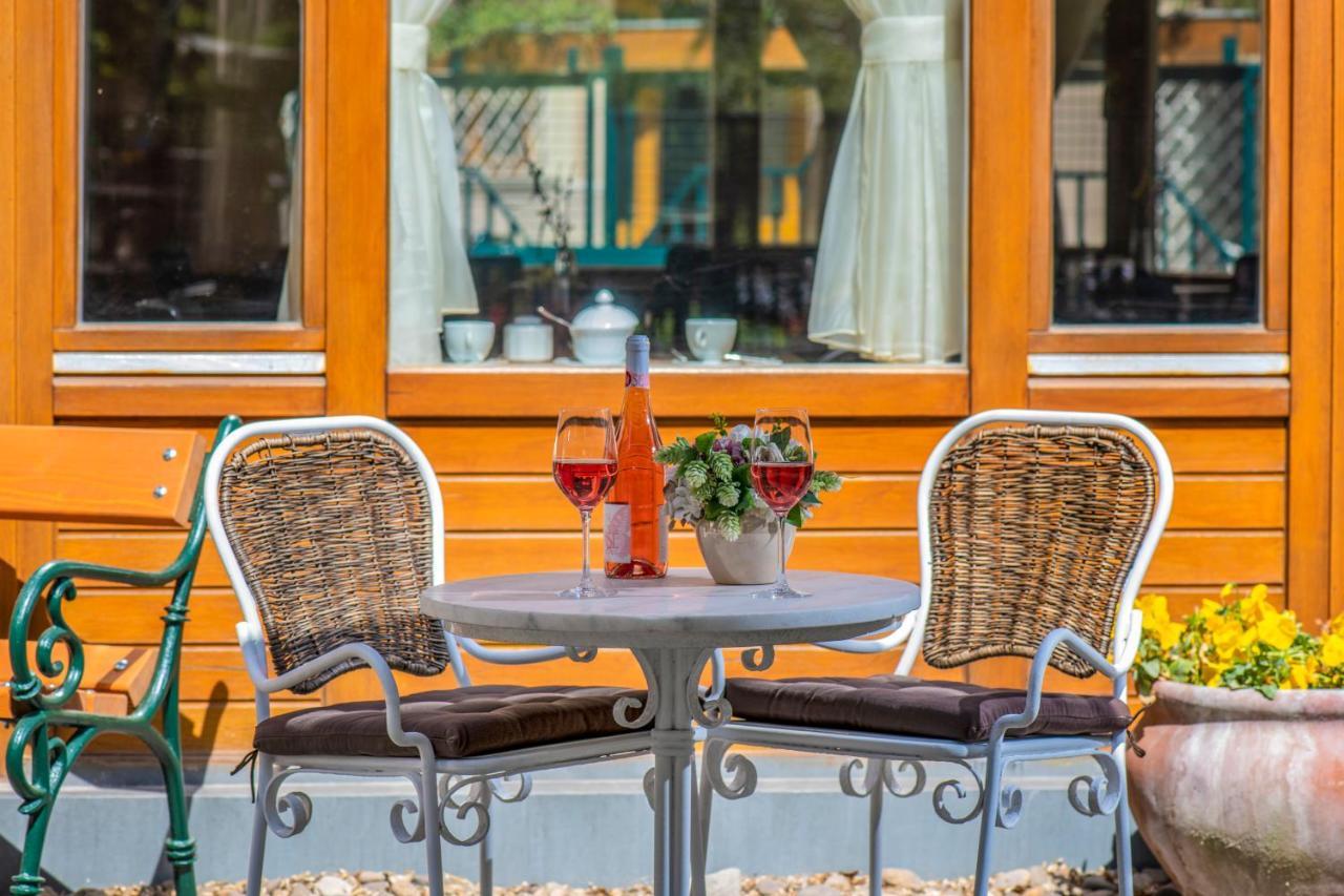 Corvin Hotel Budapest Sissi Wing Bagian luar foto