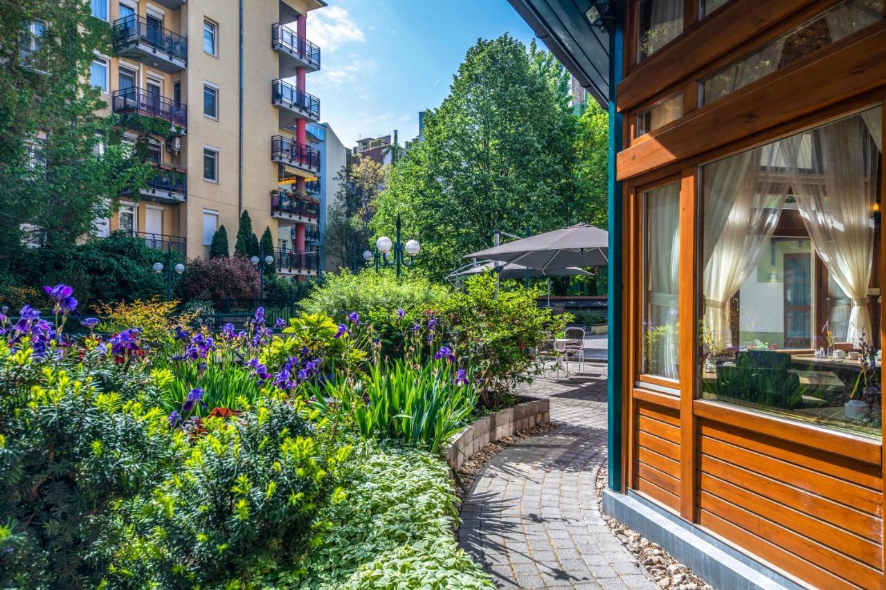 Corvin Hotel Budapest Sissi Wing Bagian luar foto