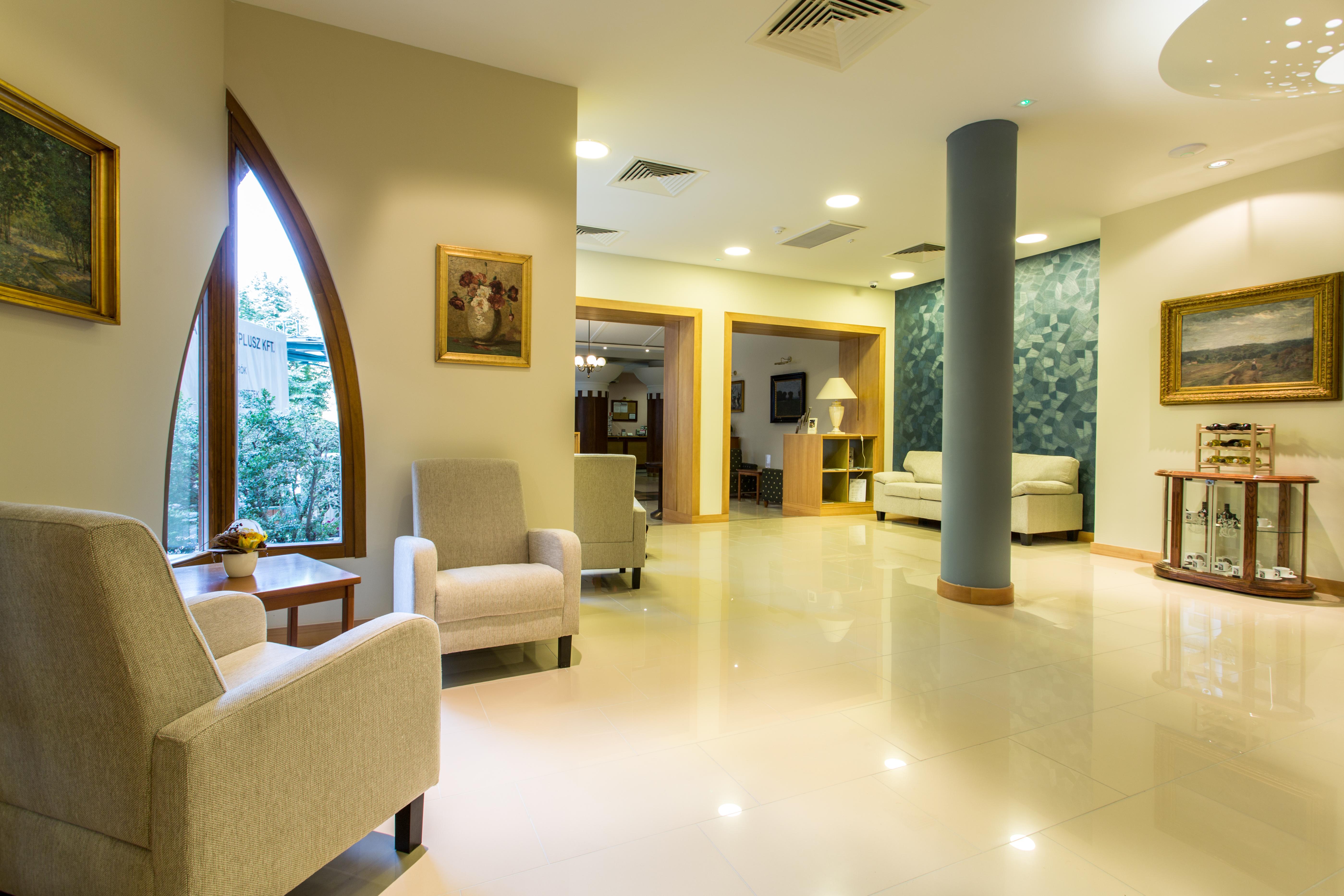 Corvin Hotel Budapest Sissi Wing Bagian luar foto