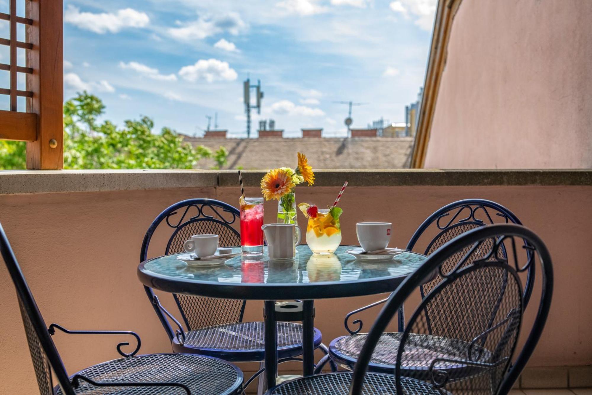 Corvin Hotel Budapest Sissi Wing Bagian luar foto