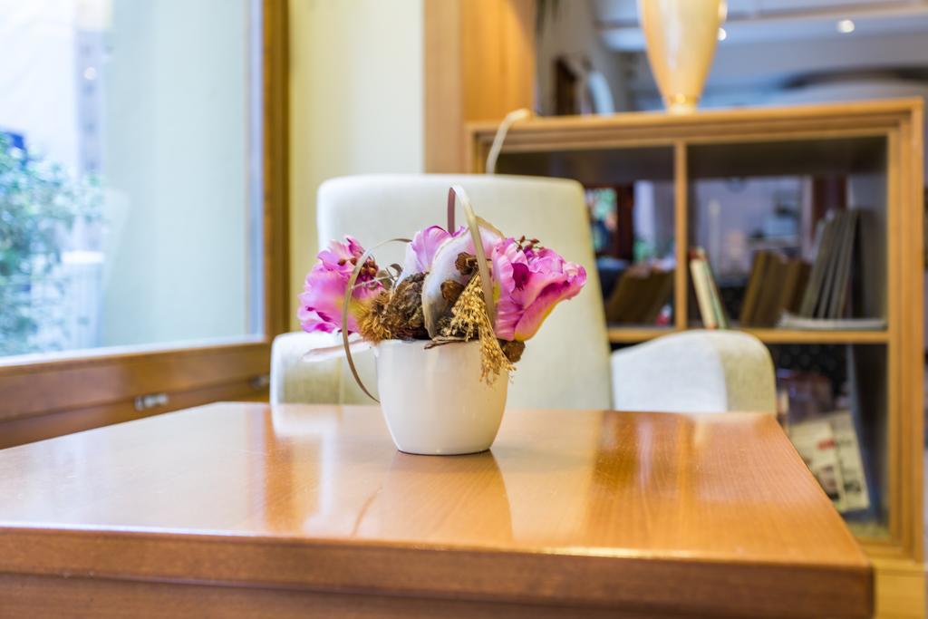 Corvin Hotel Budapest Sissi Wing Bagian luar foto